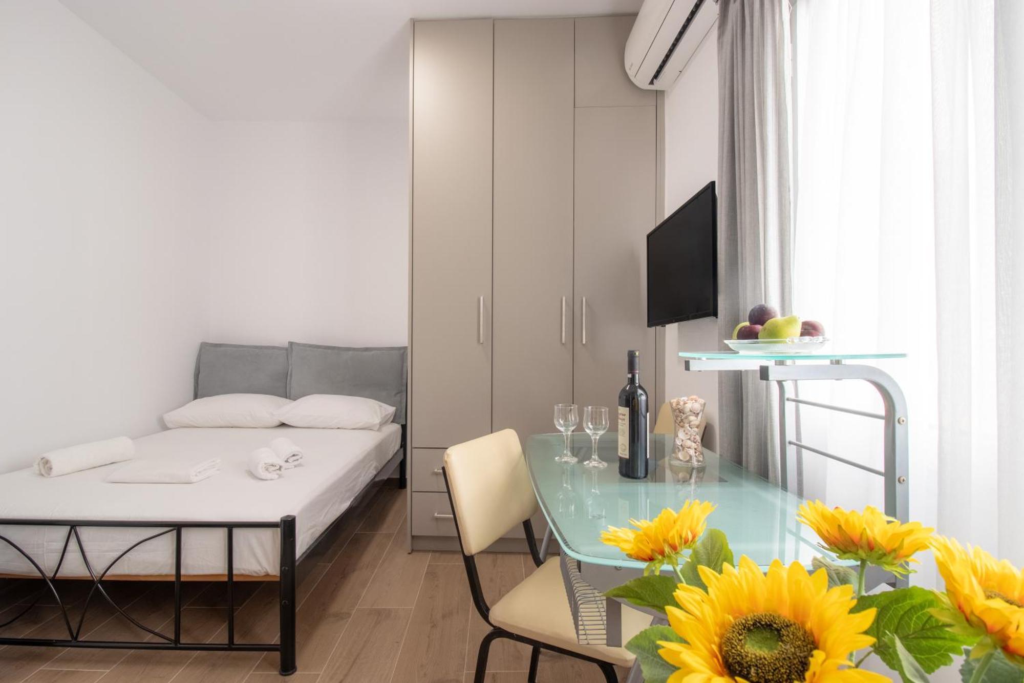 Central Park Urban Studios Ираклион Экстерьер фото