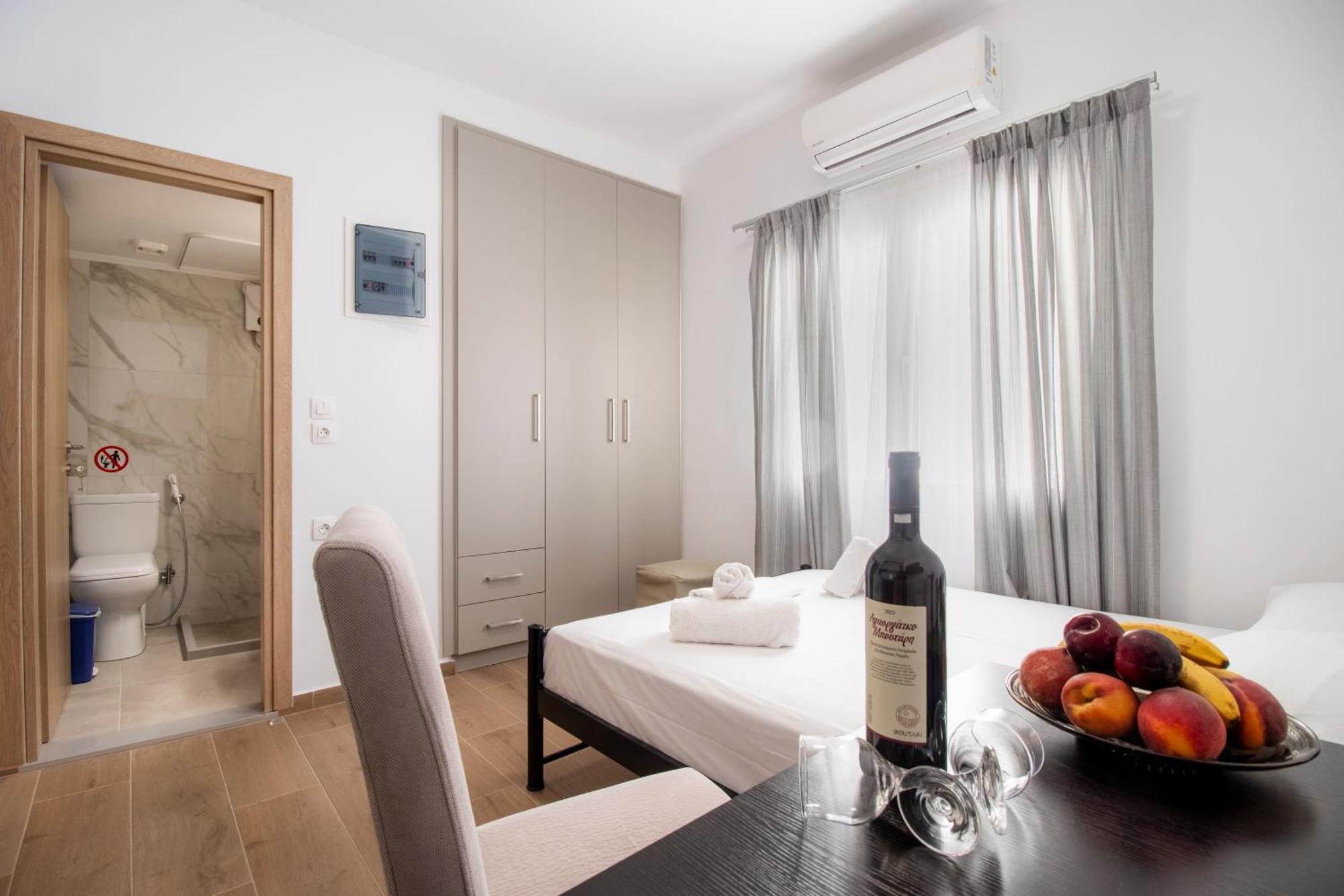 Central Park Urban Studios Ираклион Экстерьер фото
