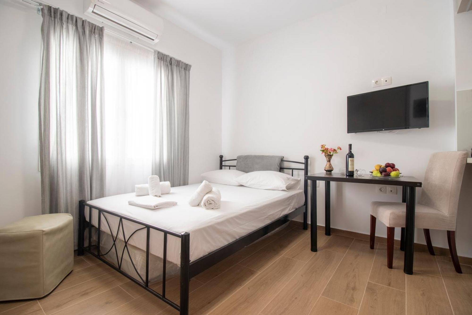 Central Park Urban Studios Ираклион Экстерьер фото