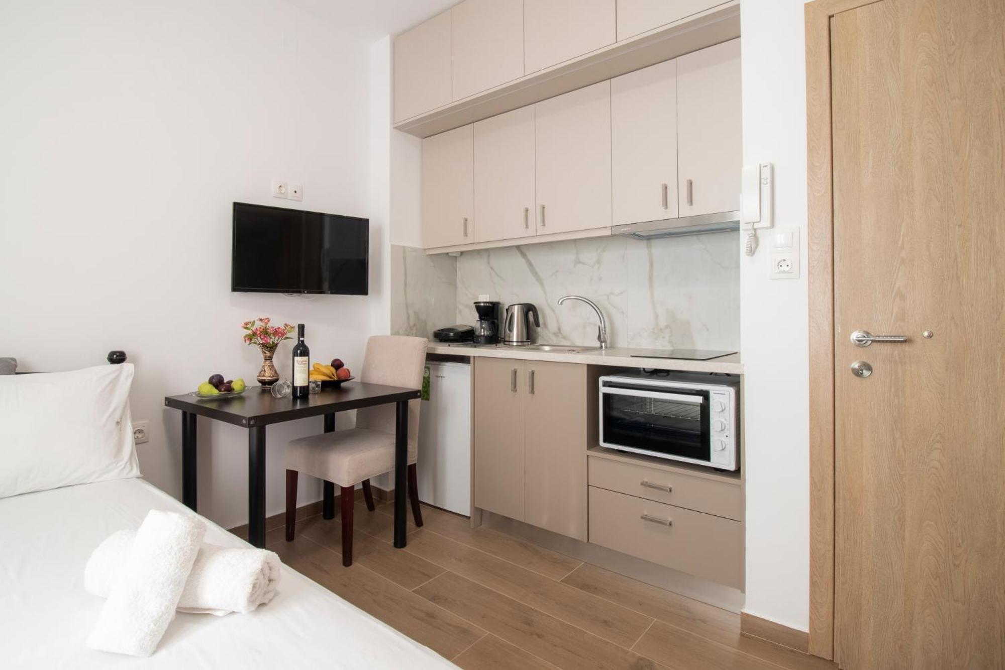 Central Park Urban Studios Ираклион Экстерьер фото
